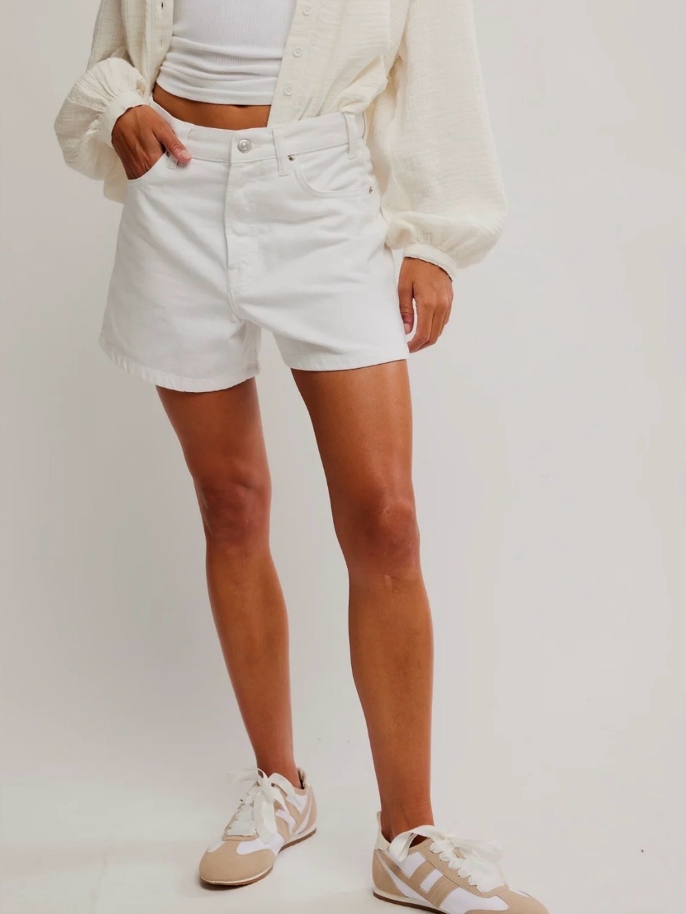 We The Free Tipi Button Fly white denim shorts Sz 32